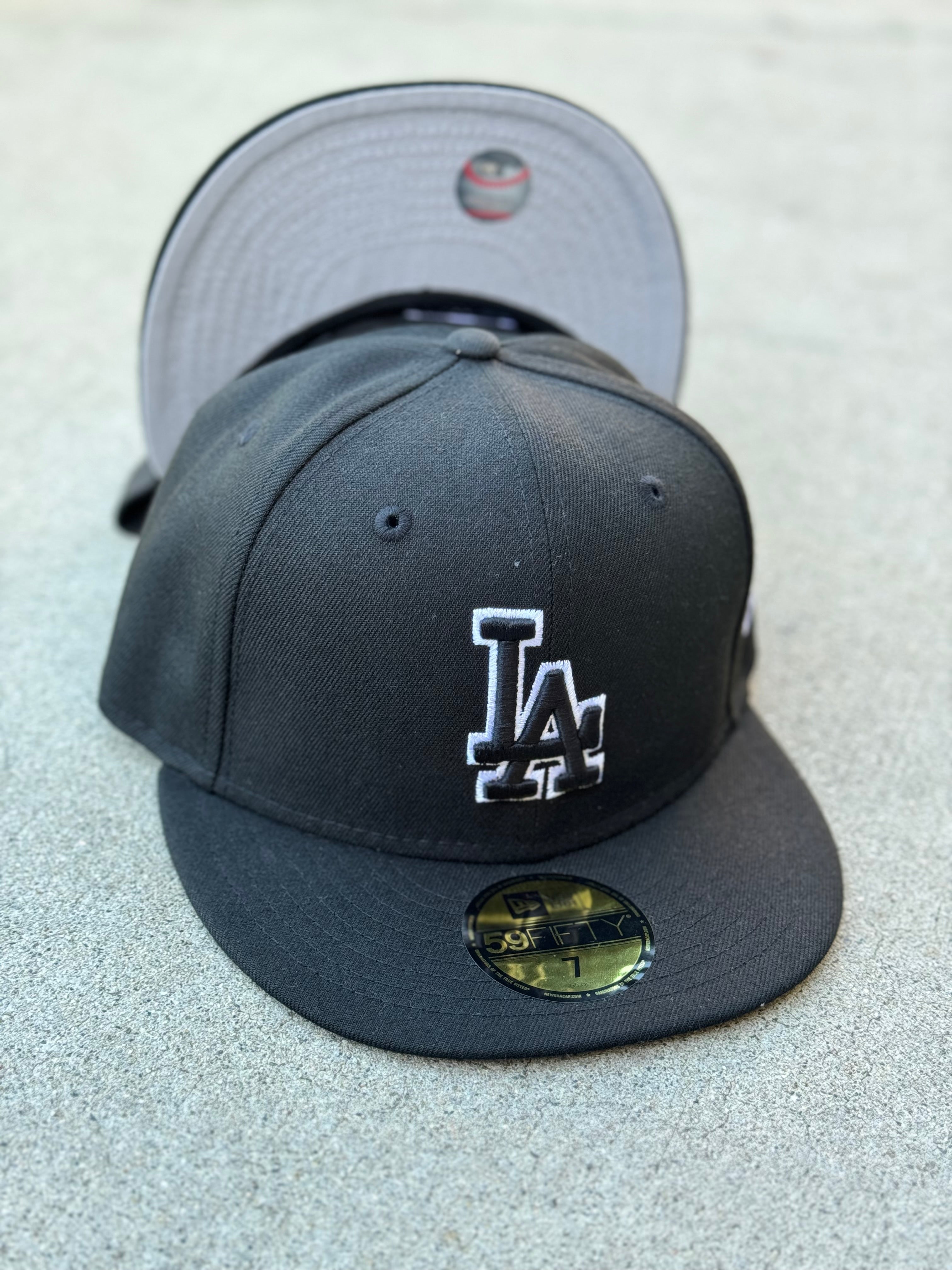 LA Dodgers Black White Outline