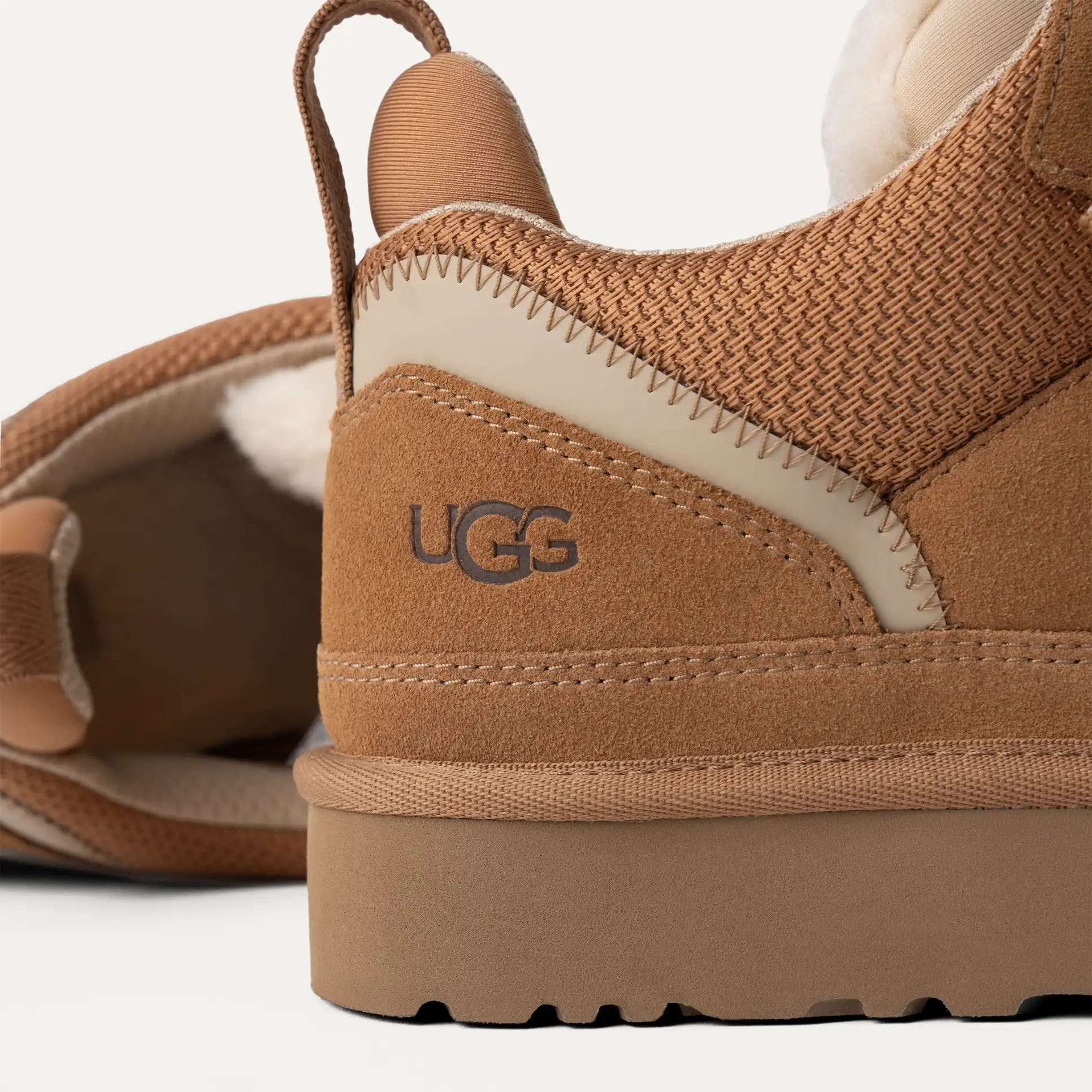UGG Women's Lowmel Chestnut